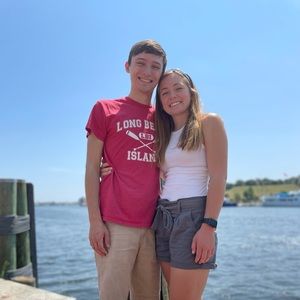 Meet your Posher, Olivia